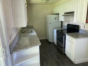 Building Photo - Beautifully Updated 4-Bedroom Home with Large Fenced Yard & Fire Pit