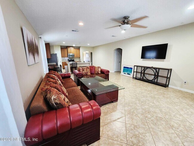 Building Photo - 529 Casa Sevilla Ave