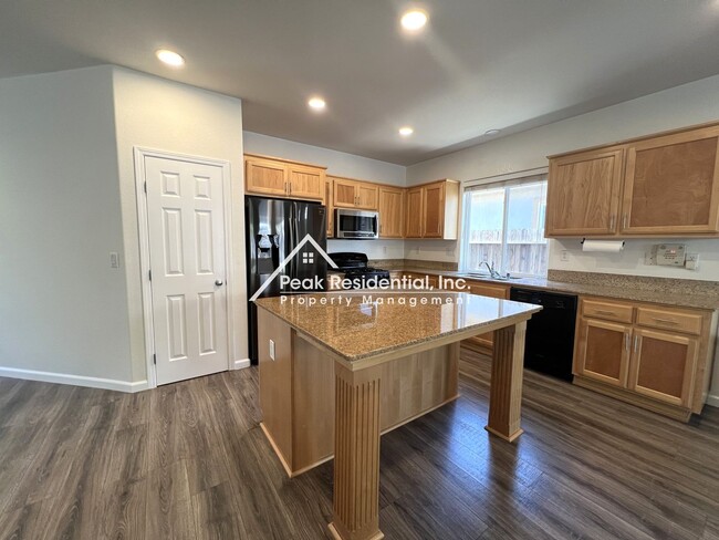 Building Photo - Updated 4bd/2ba Rancho Cordova Home!