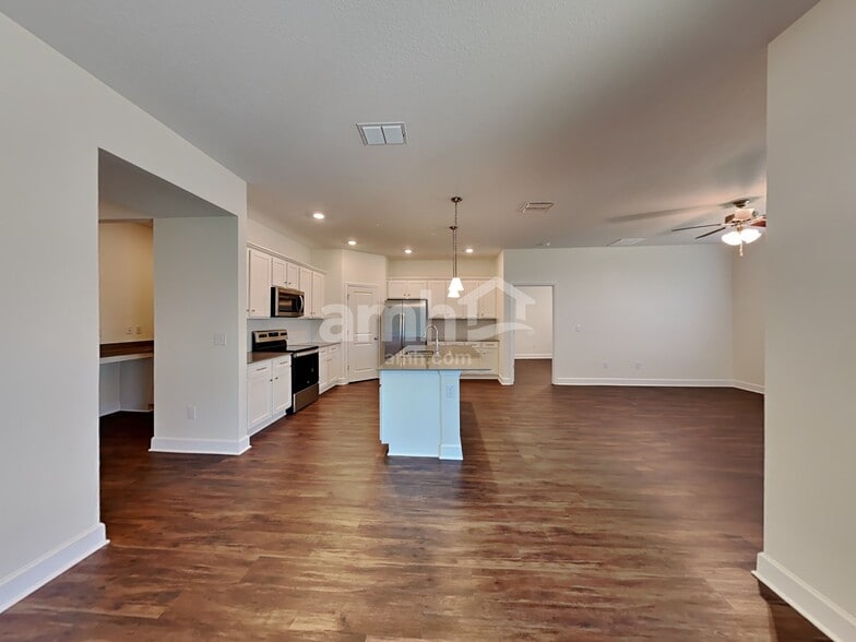 Building Photo - 33853 Widman Way