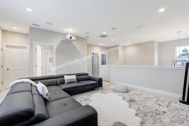 Building Photo - 295 Morning Mist Ln