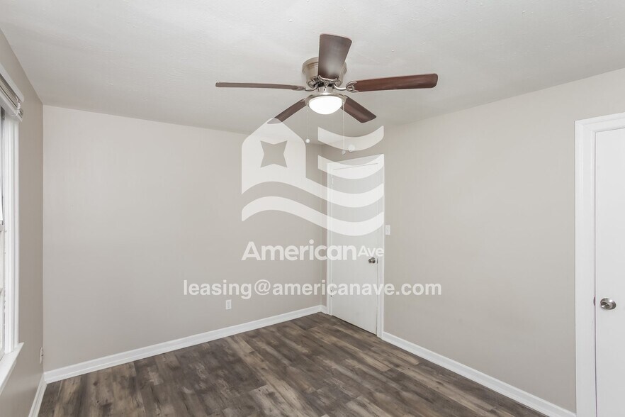 Building Photo - 2325 Boulevard Rd