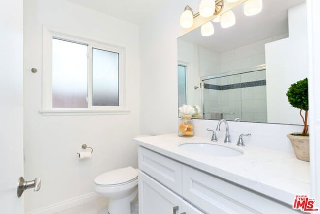 Building Photo - 1789 Atchison St