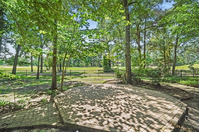 Building Photo - 38 N Castlegreen Cir