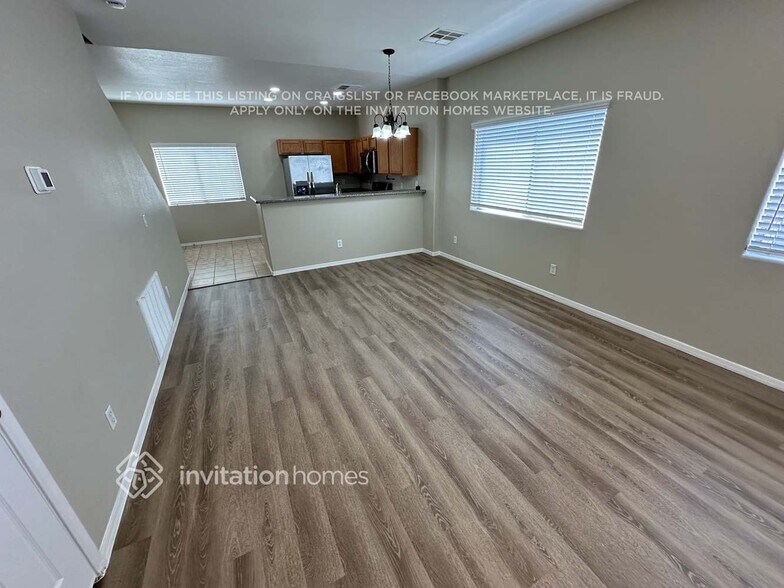 Building Photo - 7213 S 8th St