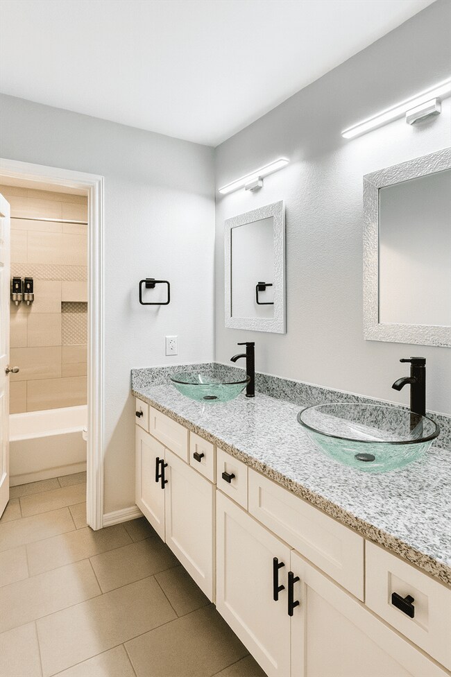 Building Photo - 15427 Bay Tree Landing
