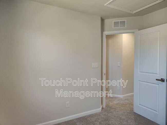 Building Photo - 8031 Sinnet Pl