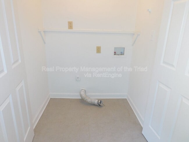 Building Photo - 4619 McKnight Mill Rd