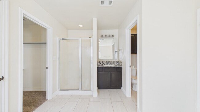 Building Photo - 9904 Aloe Ct