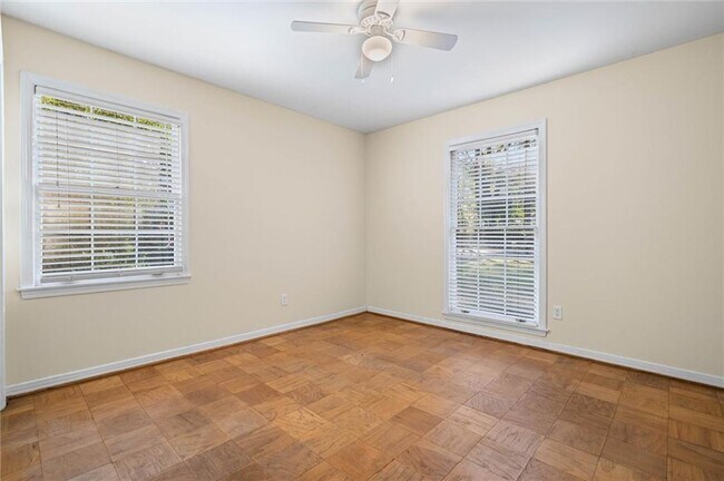 Building Photo - 5510 Gaillard Dr