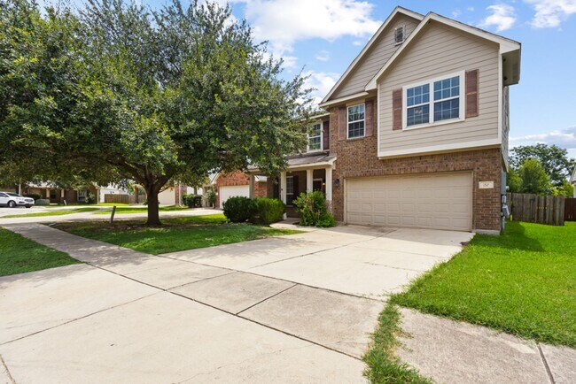 Building Photo - 157 Carmel Dr