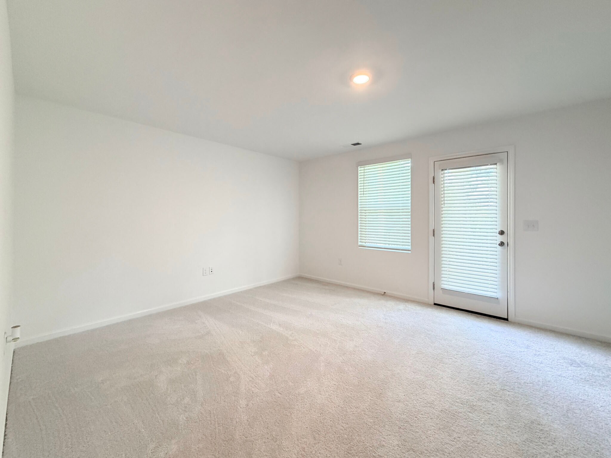 Building Photo - 3611 Elm Grove Ln