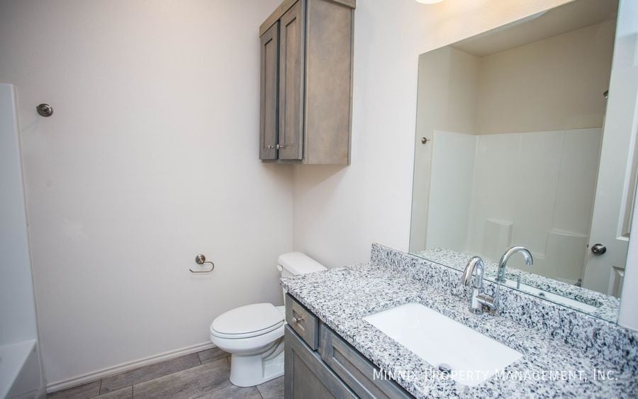 Building Photo - 1144 N 7th St