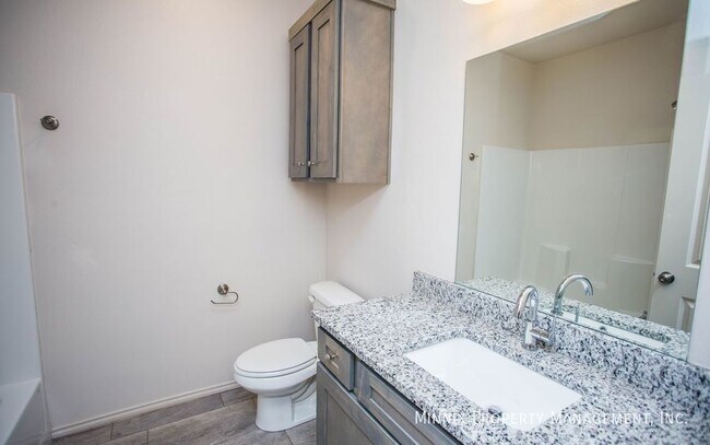 Building Photo - 1144 N 7th St