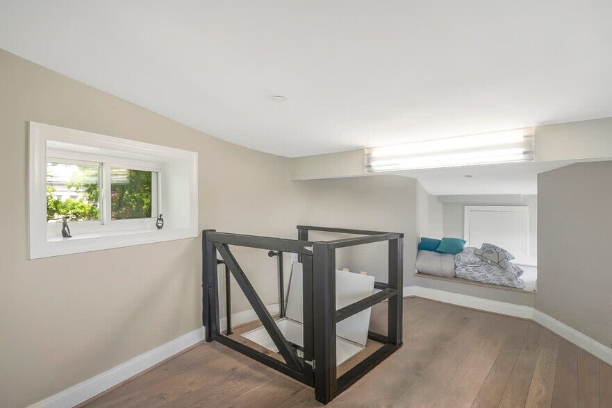 Building Photo - 45 Rhode Island Ave NE