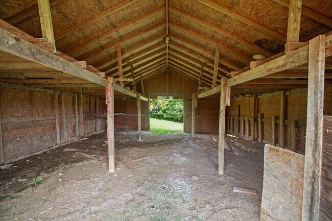 Building Photo - 1221 Hawthorne Ln