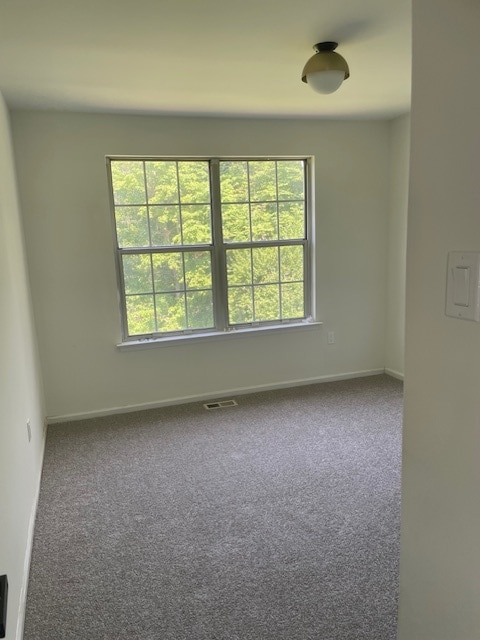 Building Photo - 647 Croft Dr
