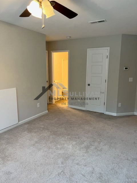 Building Photo - 1126 Metropolitan Dr