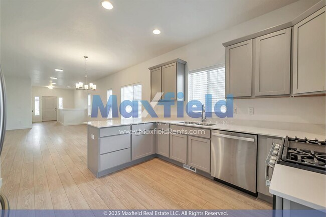 Building Photo - 8180 S 8180 W
