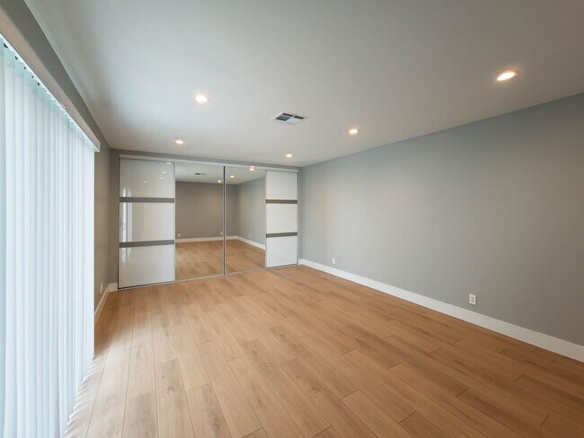 Building Photo - 6454 Gentry Ave
