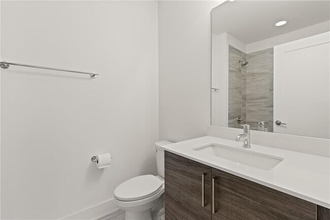 Building Photo - 1292 Chelsea Cir NW