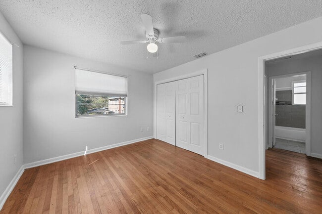 Building Photo - 1531 Louisiana St