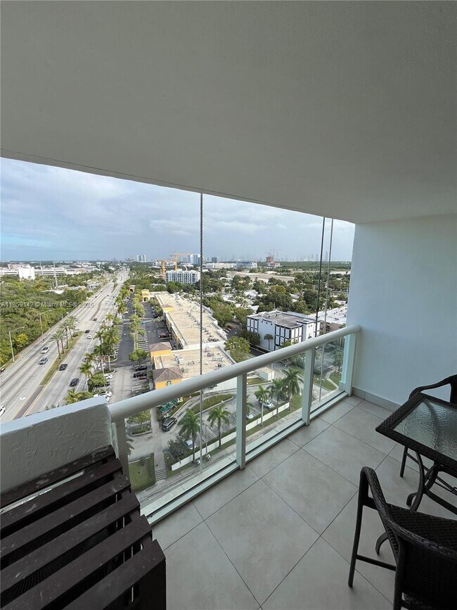 Building Photo - 13499 Biscayne Blvd