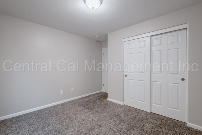 Building Photo - 4 Bedroom/2 Bath Home with Solar - $2695 p...