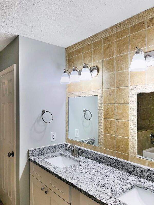 Building Photo - 405 Pleasant Run Rd