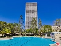 Building Photo - 800 W 1st St