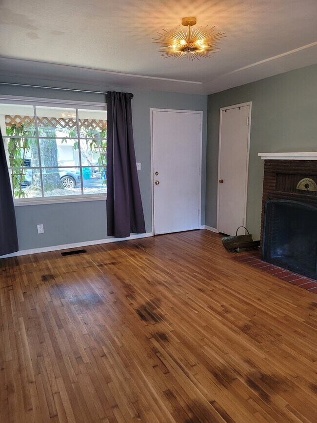 Building Photo - 1110 SE 113th Ave