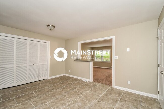 Building Photo - 3 Bedroom Pet-Friendly Home in Louisville,...