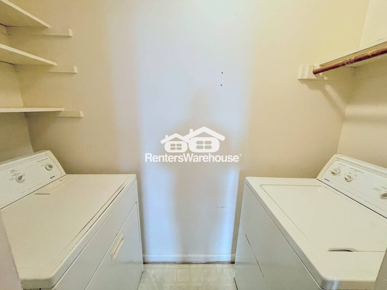 Building Photo - 947 Shoal Creek Trail