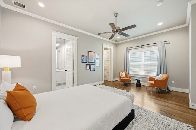 Building Photo - 1006 Enid St