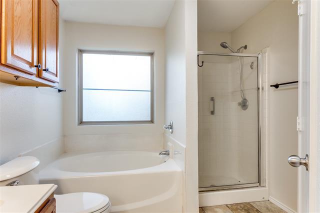 Building Photo - 2529 Castle Pines Dr