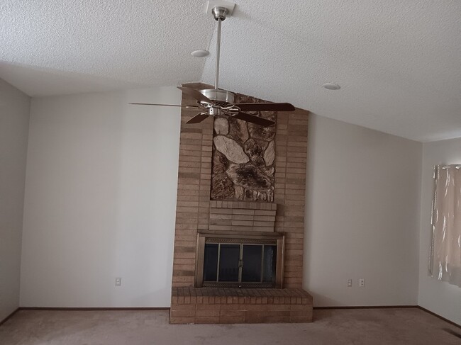 Building Photo - 16420 16th Ave Ct E