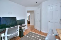 Building Photo - 10 Tiffany Ln