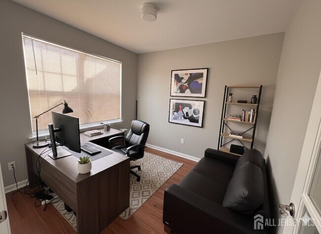 Building Photo - 4 Cobblers Cir