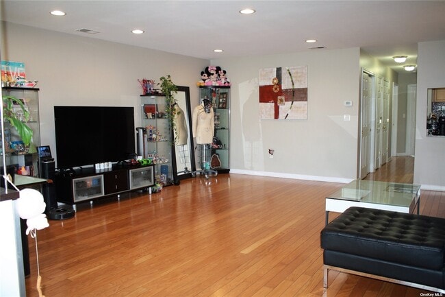 Building Photo - 12204 Powell Cove Blvd