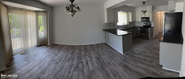 Building Photo - 52156 Antler Dr