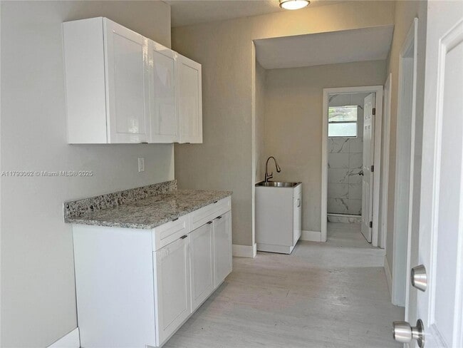 Building Photo - 1557 NW 66th St