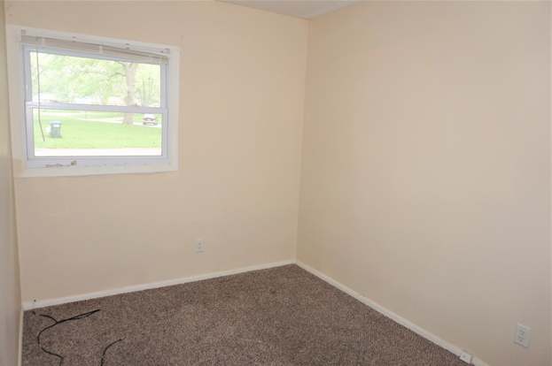 Building Photo - 2425 E Elm St