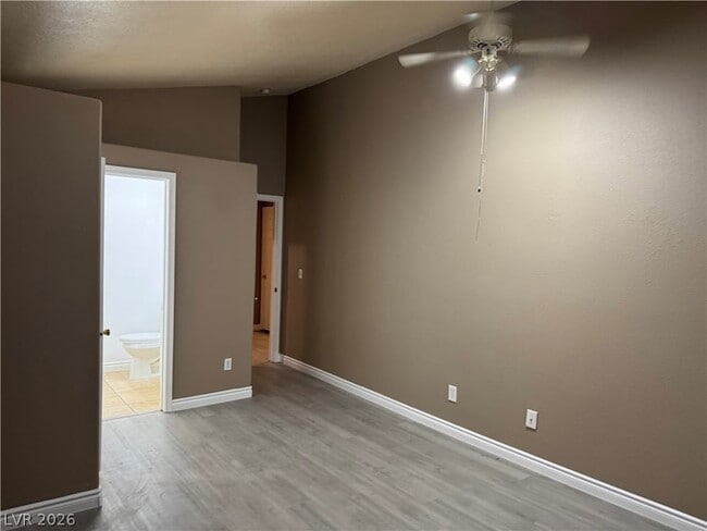 Building Photo - 3736 Rose Canyon Dr