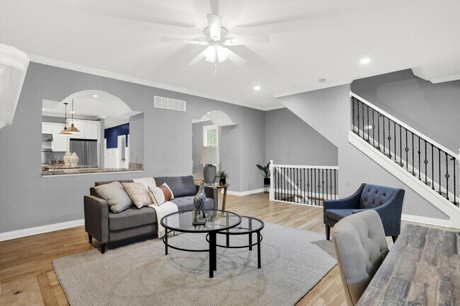 Building Photo - 12665 Apsley Ln