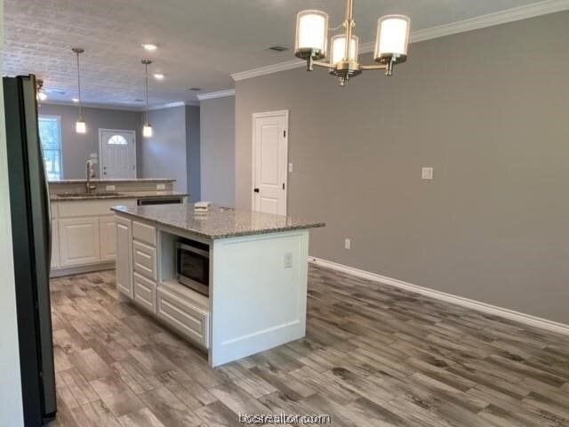 Building Photo - 509 E Pruitt St