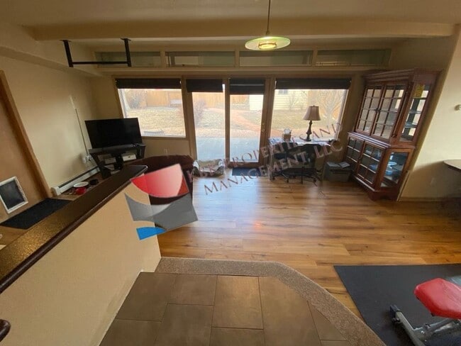 Building Photo - 3 Bedroom/1 bath House