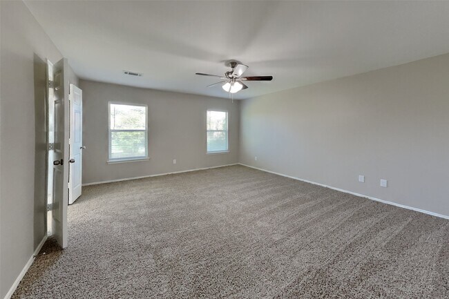 Building Photo - 15610 Manorford Ct