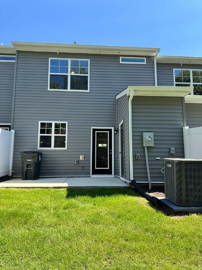 Building Photo - Brand New 3-Bedroom Townhome for Rent in T...