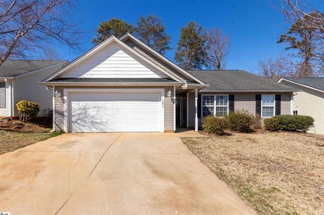 Primary Photo - 3 Bed, 2 Bath Home Available in Spartanburg