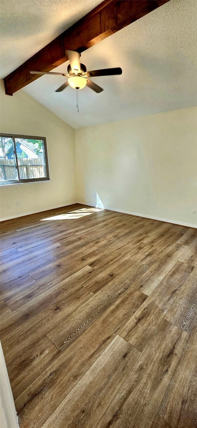 Building Photo - 28 E Lance Leaf Rd